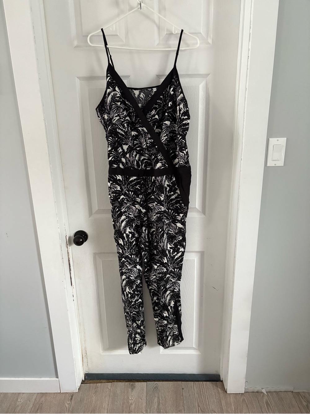 Reitmans Black & White Palm Print Wrap Jumpsuit